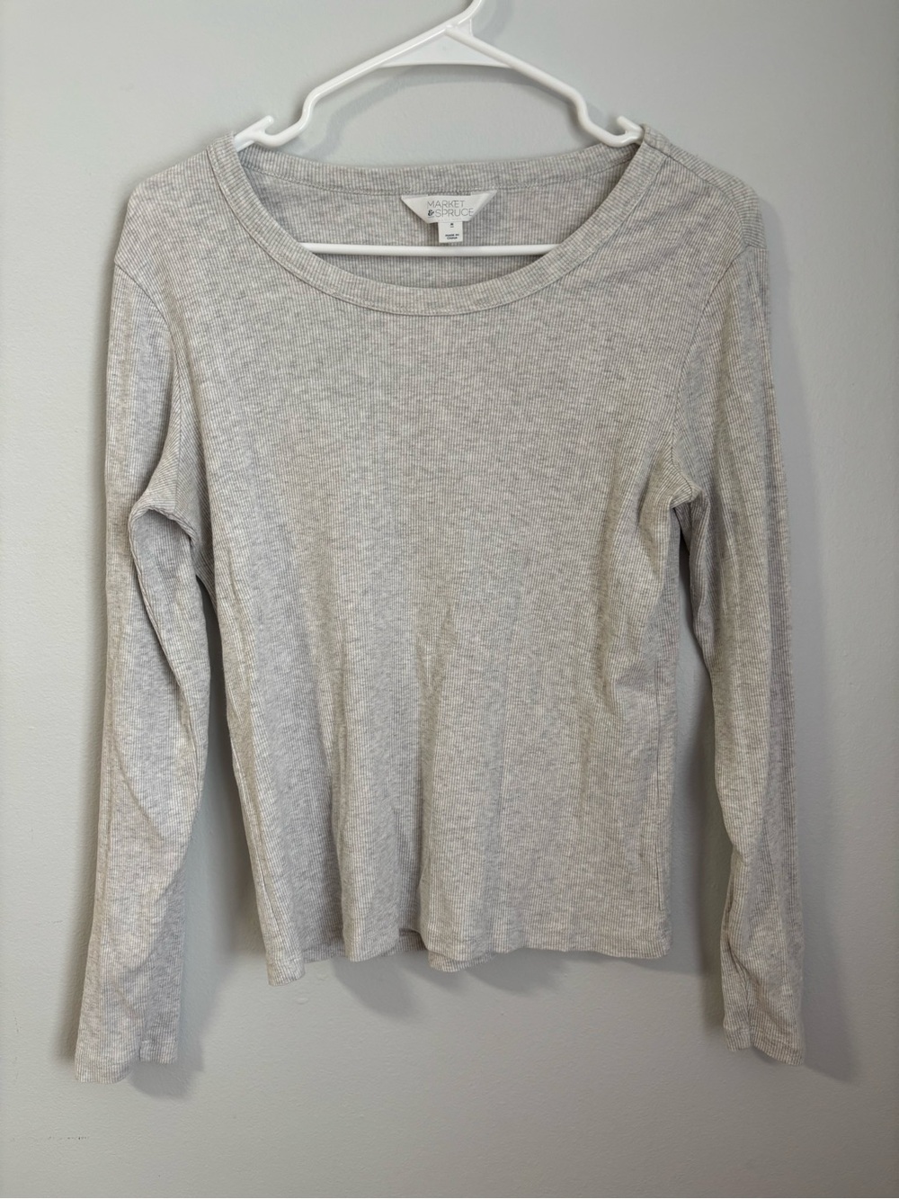 Market & Spruce Light Grey Long Sleeve Top